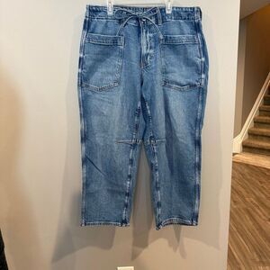 American Eagle Stretch Barrel Leg Jeans 8 Short